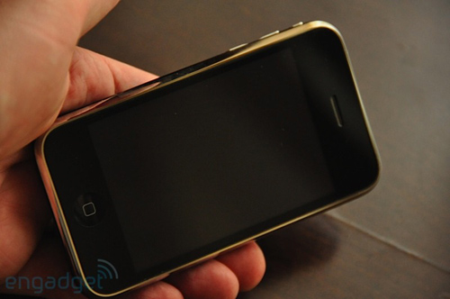 'Đập-hộp'-iPhone-3GS-đầu-tiên 'Đập-hộp'-iPhone-3GS-đầu-tiên