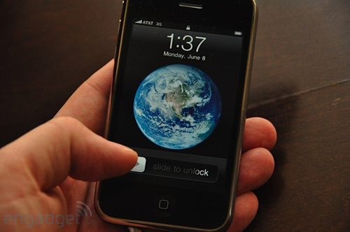 'Đập-hộp'-iPhone-3GS-đầu-tiên 'Đập-hộp'-iPhone-3GS-đầu-tiên