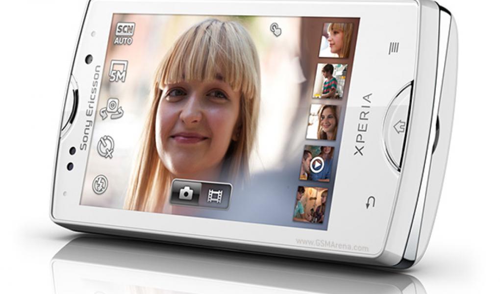 Sony Xperia mini Pro giải trí tốt
