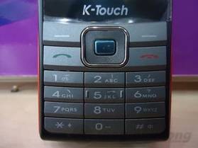 Bàn phím của K-Touch T102 có thiết kế dạng