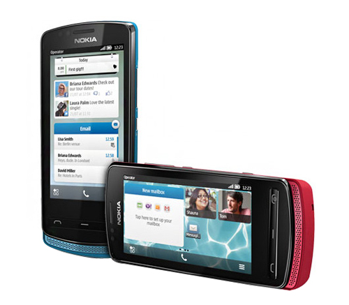 Nokia 700 - đa nhiệm thông minh