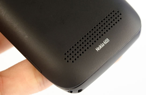 Loa của Nokia 603