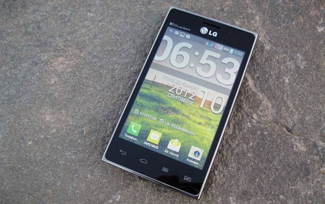 LG Optimus L5 Dual E615 với màn hình 4 inches cùng công nghệ IPS