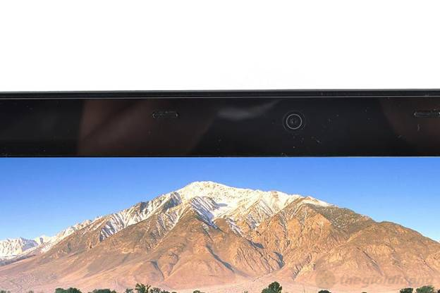 Camera với độ phân giải 1.3Mp cho  kích thước hình ảnh rộng, chất lượng hình tốt hơn. Hỗ trợ quá trình đàm thoại  cũng như chụp hình