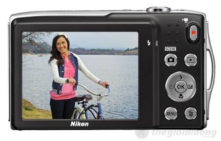 Nikon Coolpix S3300 với màn hình chống chói