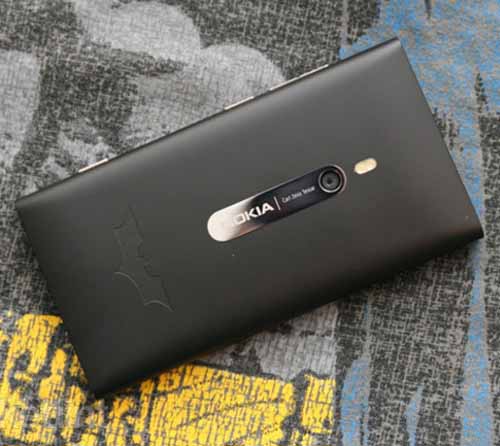 Nokia Lumia 900 phiên bản người dơi lộ diện