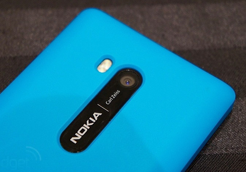 Nokia-Lumia-810-anh-5-jpg-1349853528_480