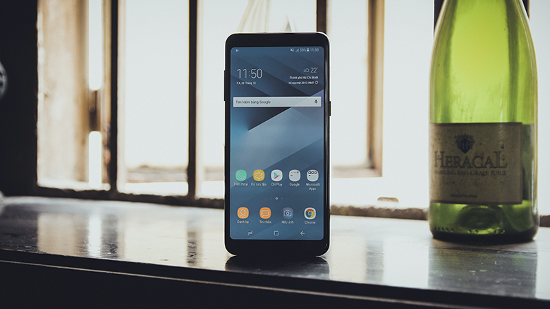 Trên tay Galaxy A8 2018 Trên tay Galaxy A8 2018