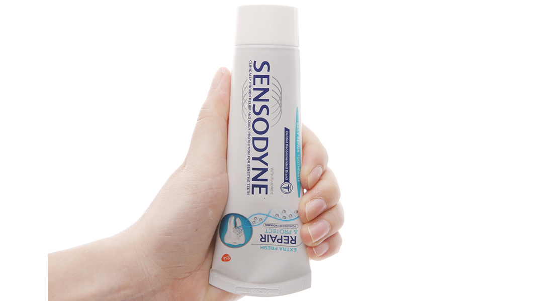 Kem đánh răng Sensodyne Repair & Protect Deep Repair Whitening