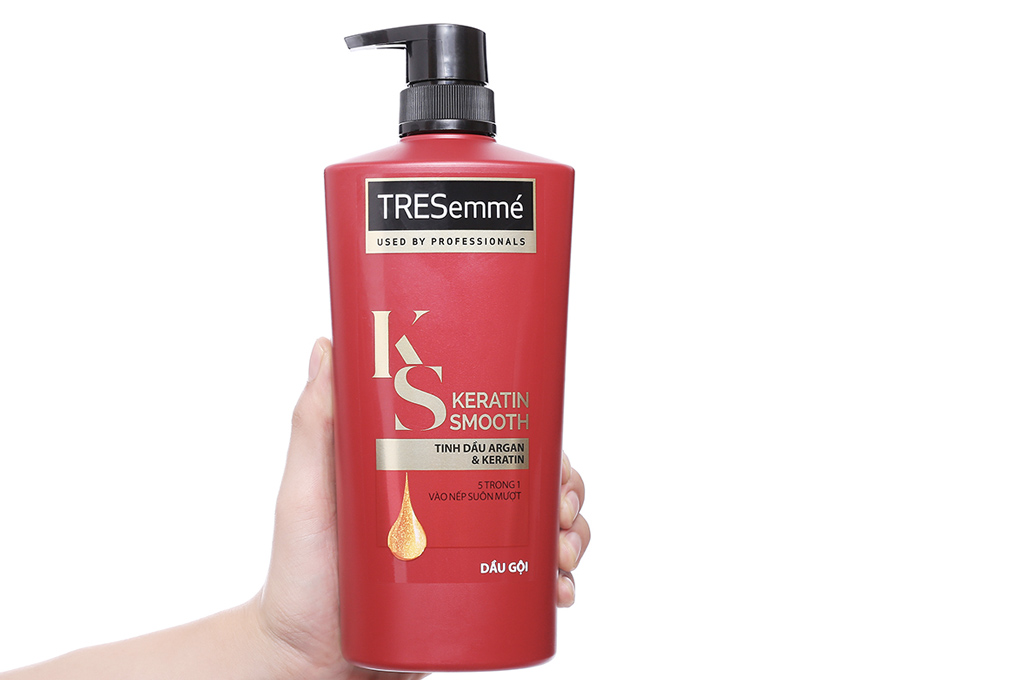 Dầu gội Tresemmé Keratin Smooth 650g