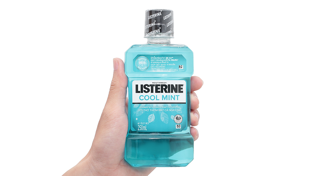 Nước súc miệng Listerine Cool Mint hơi thở thơm mát