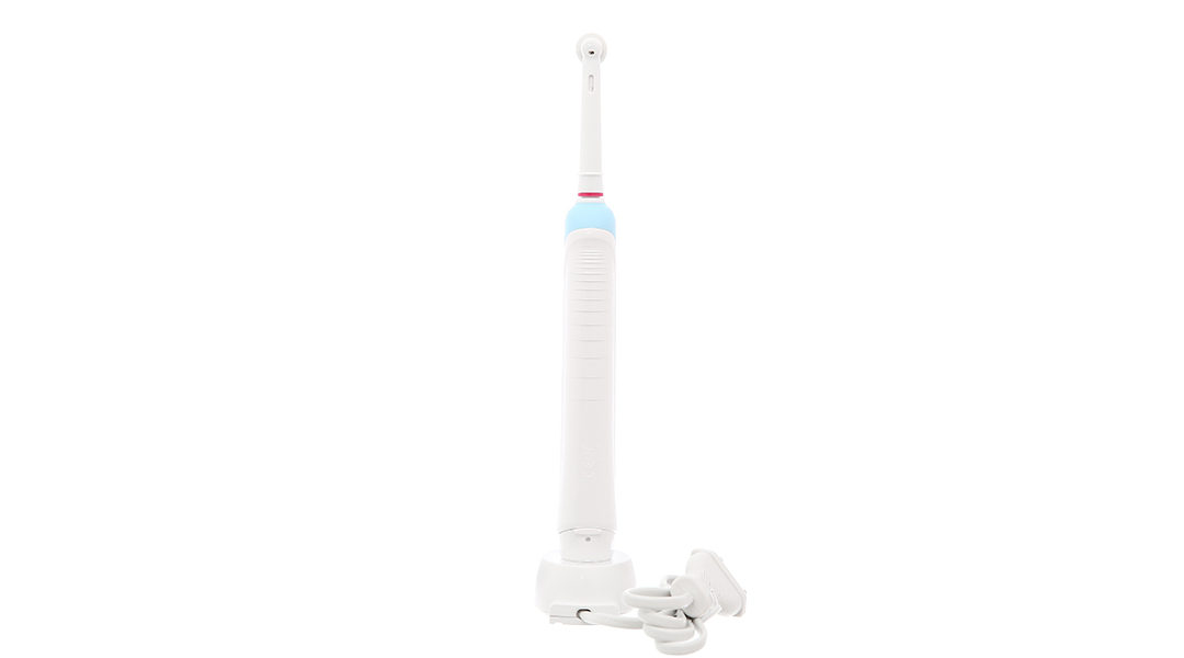 Bàn chải điện Oral-B Pro 500 CrossAction D16.513