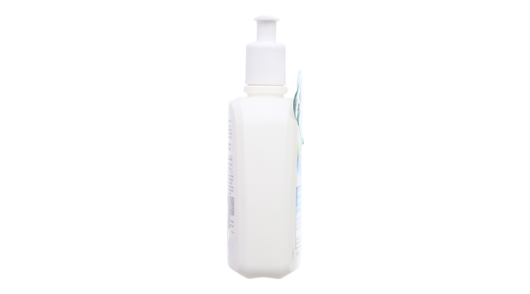 Sữa rửa mặt Cetaphil Hydrating Foaming Cream Cleanser tạo bọt dịu lành