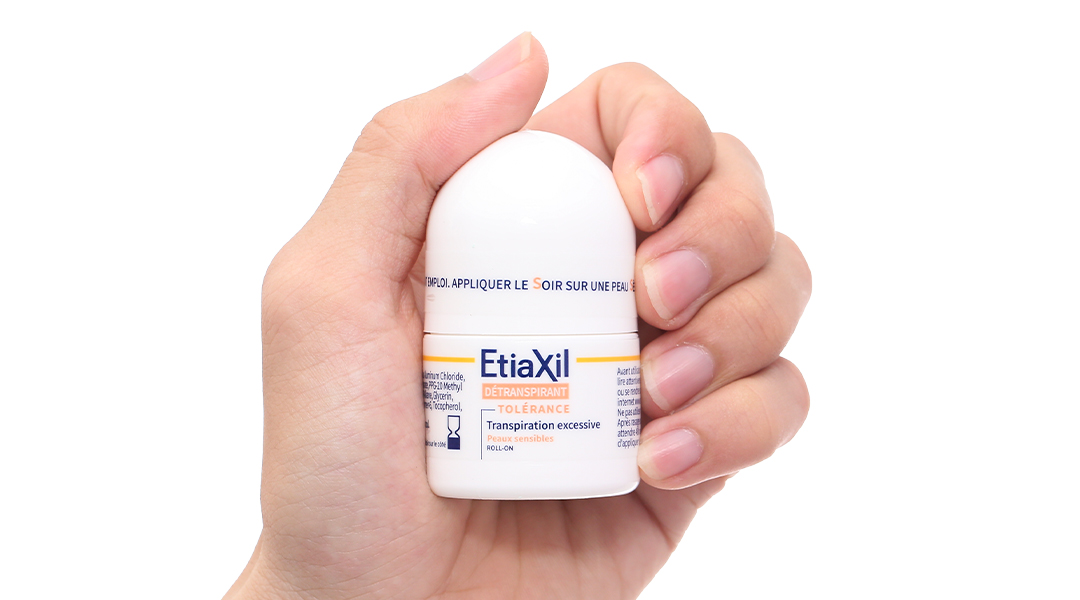 Lăn khử mùi Etiaxil giúp khử mùi hôi dưới cánh tay cho da siêu nhạy cảm