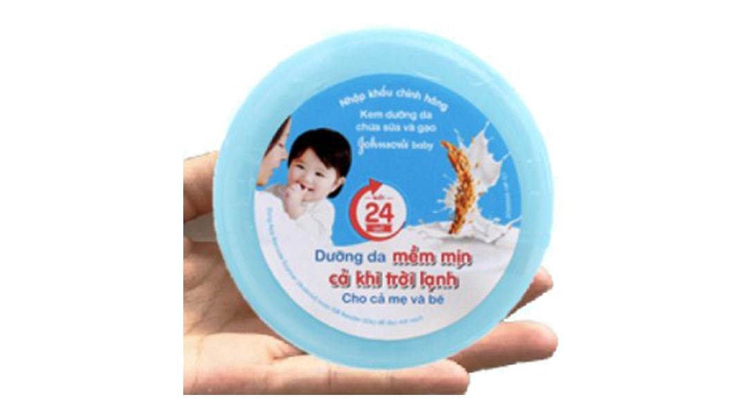 Kem Johnson's Baby milk+rice cấp ẩm, da mềm mịn