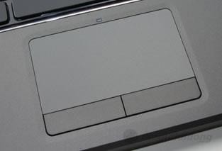 Dell Vostro 3460 có touchpad rộng rãi Dell Vostro 3460 có touchpad rộng rãi