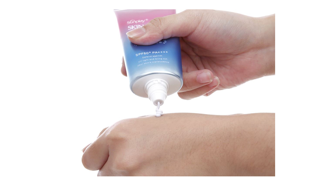 Tinh chất chống nắng Sunplay Skin Aqua Tone Up Essence Lavender SPF 50+/PA++++