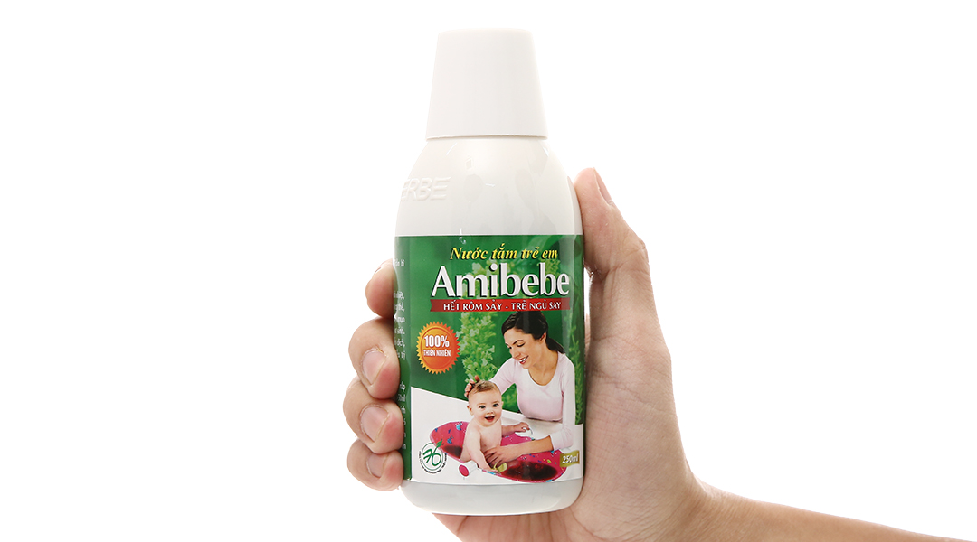 Nước tắm thảo dược Amibebe kháng khuẩn, ngừa rôm sảy