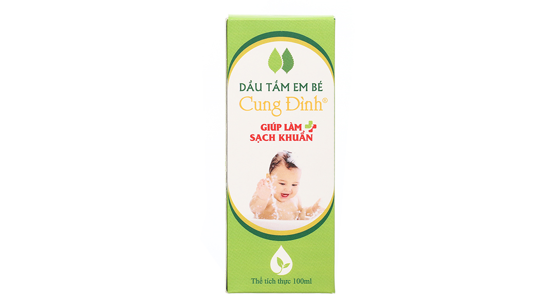 Dầu tắm em bé Cung Đình làm sạch, giữ ấm cơ thể