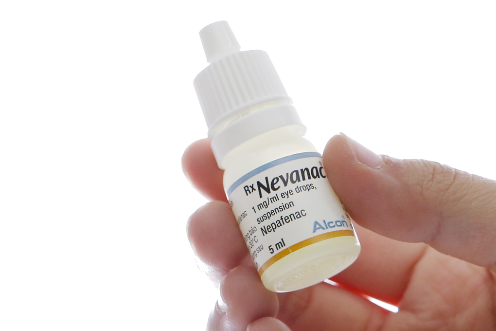 Hỗn dịch nhỏ mắt Nevanac 1 mg/ml trị viêm và đau mắt sau phẫu thuật