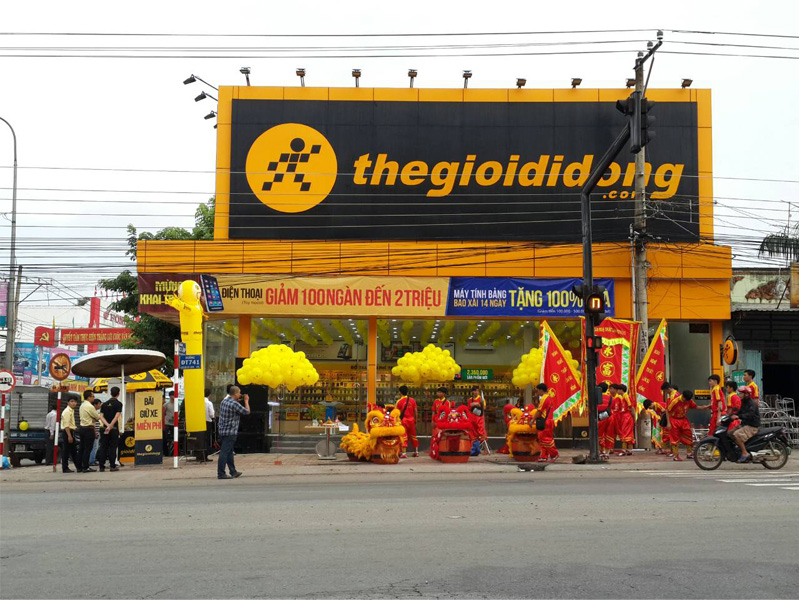 Siêu thị điện máy xanh tại Thế giới di động Số 2, đường Độc Lập, KP 2, Xã Phú Giáo, Thành phố Hồ Chí Minh, Việt Nam