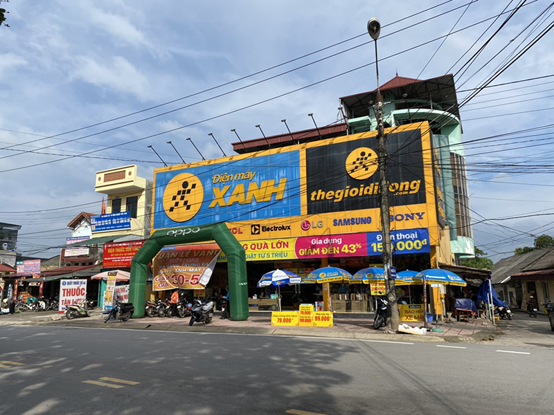 Siêu thị điện máy xanh tại Điện máy Xanh 99 Chi Lăng, Khu An Ninh, Xã Hữu Lũng, Tỉnh Lạng Sơn, Việt Nam