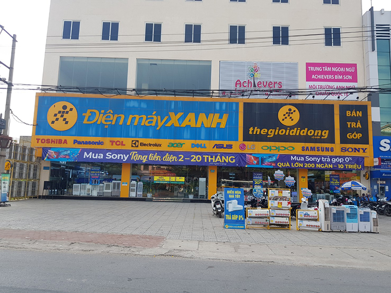 Siêu thị điện máy xanh tại Điện máy Xanh 67 Nguyễn Huệ, Phường Quang Trung, Tỉnh Thanh Hóa, Việt Nam