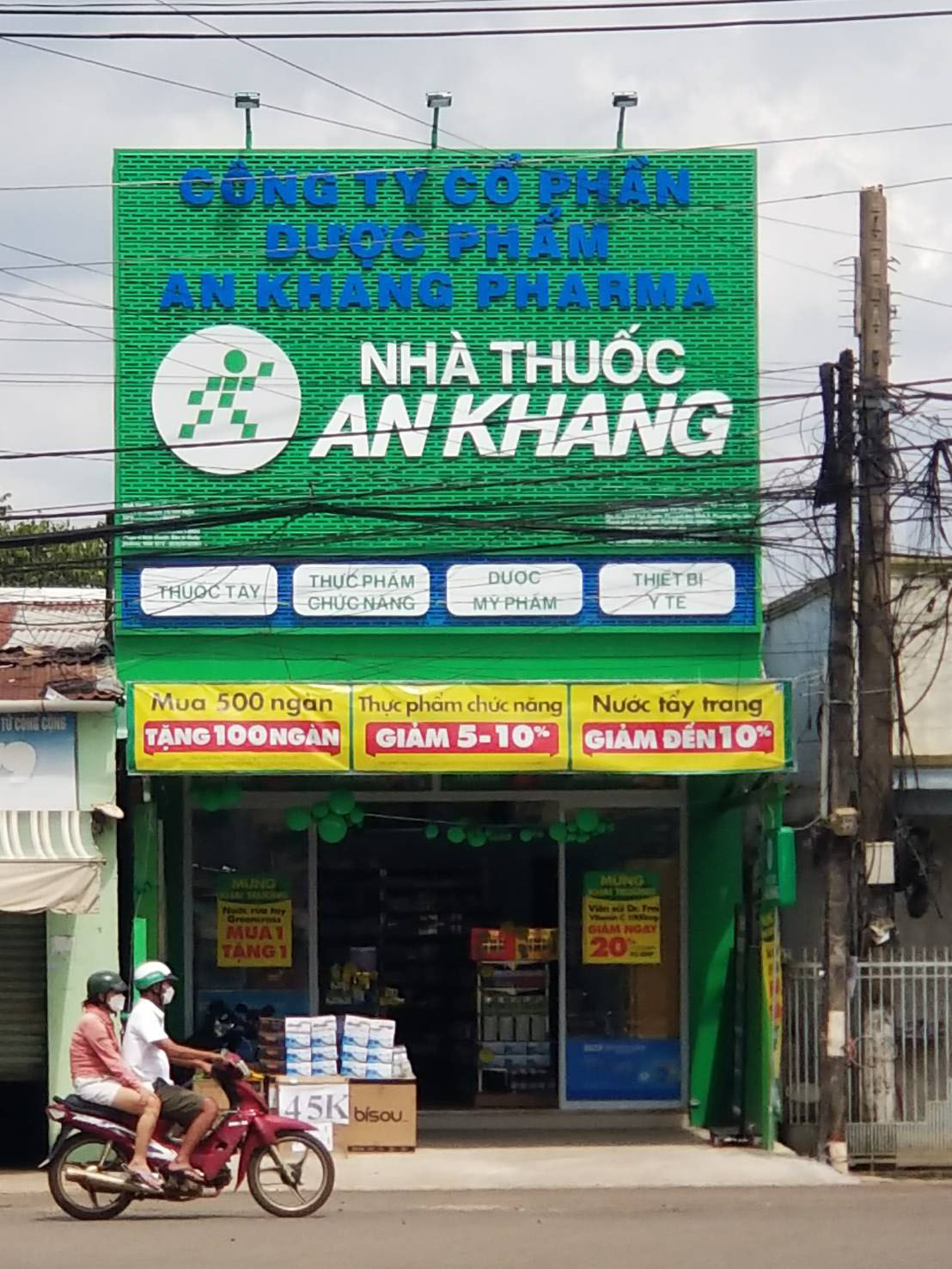 Nhà thuốc An Khang tại 201A Ngô Quyền, Khu phố Bảo Vinh A, Phường Bảo Vinh, Tỉnh Đồng Nai, Việt Nam