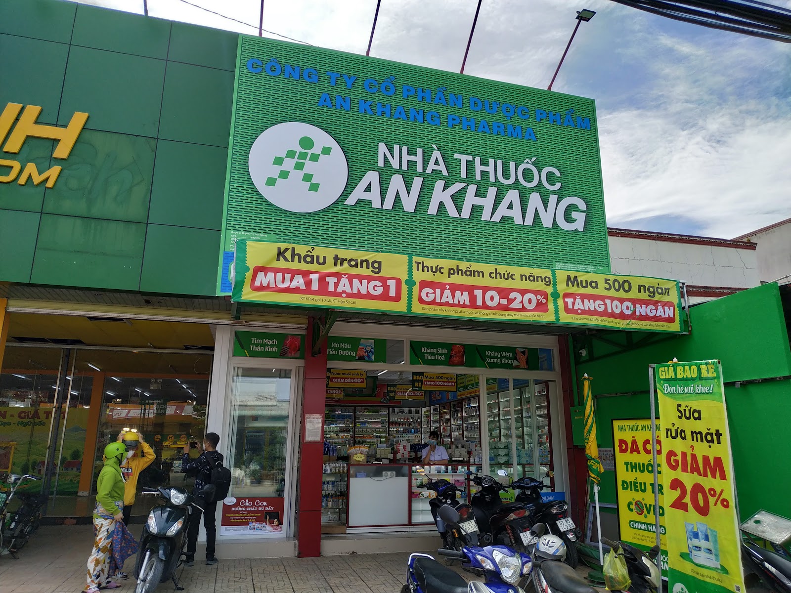 Nhà thuốc An Khang tại Ấp Hạ, Khu phố 04 (Ngay Bách hóa XANH cách công viên Nguyễn Văn Côn 200m), Xã Vĩnh Bình, Tỉnh Đồng Tháp, Việt Nam