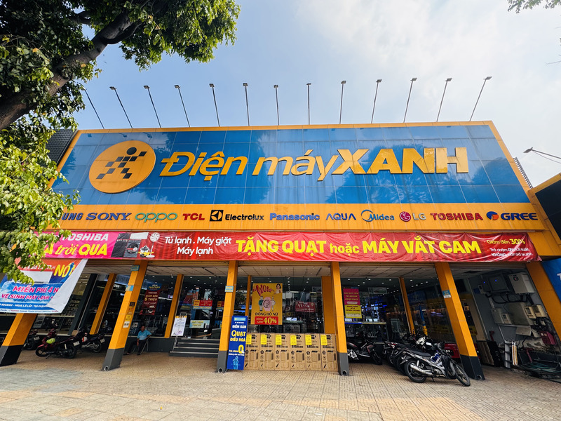 Siêu thị điện máy xanh tại Điện máy Xanh 1046 Quang Trung, Phường Thông Tây Hội, Thành phố Hồ Chí Minh, Việt Nam