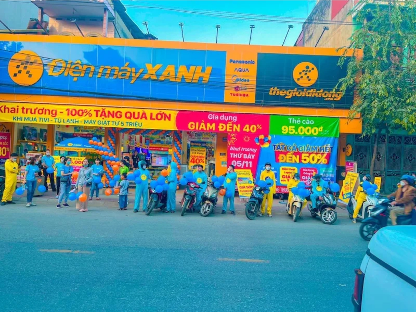 Siêu thị điện máy xanh tại Điện máy Xanh Số 529 đường Hoàng Quốc Việt, Phường Cam Đường, Tỉnh Lào Cai, Việt Nam