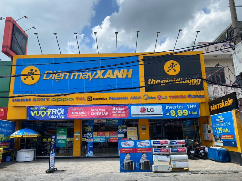 Siêu thị điện máy xanh tại Điện máy Xanh 880-882 Lê Đức Thọ, Phường An Hội Đông, Thành phố Hồ Chí Minh, Việt Nam