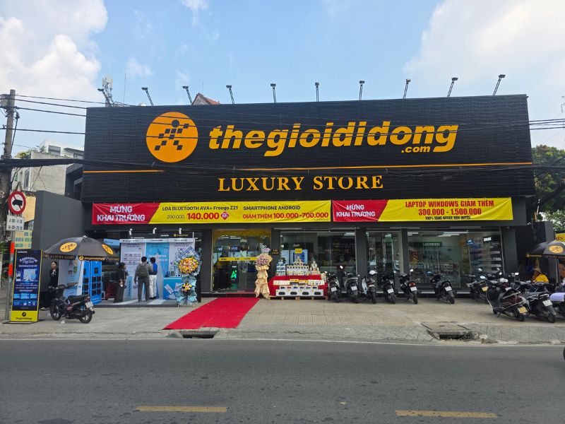Siêu thị điện máy xanh tại Thế giới di động 159 –161 Lê Văn Việt, Phường Tăng Nhơn Phú, Thành phố Hồ Chí Minh, Việt Nam