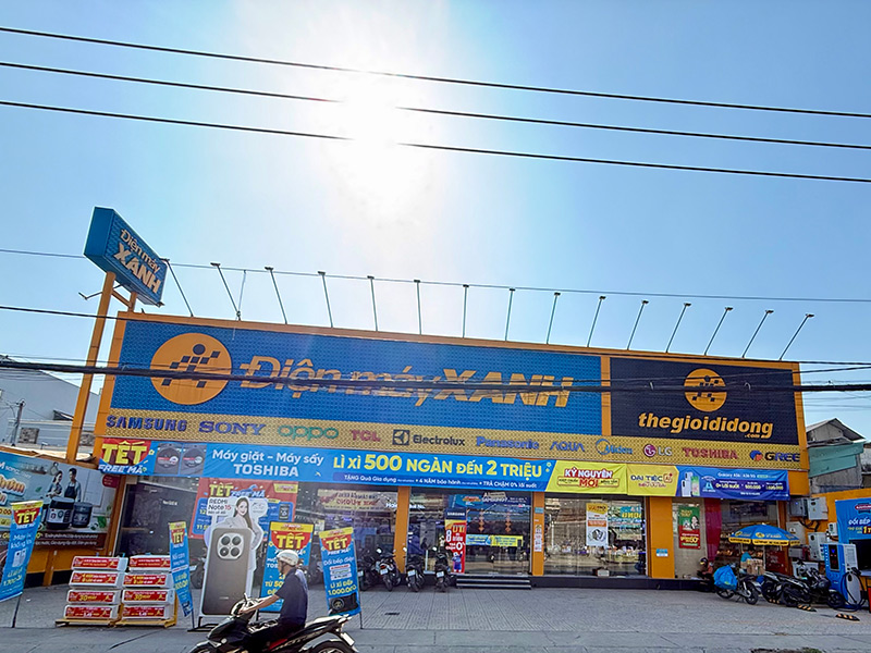 Siêu thị điện máy xanh tại Điện máy Xanh 2142-2144-2146-2148 Vĩnh Lộc, Xã Tân Vĩnh Lộc, Thành phố Hồ Chí Minh, Việt Nam