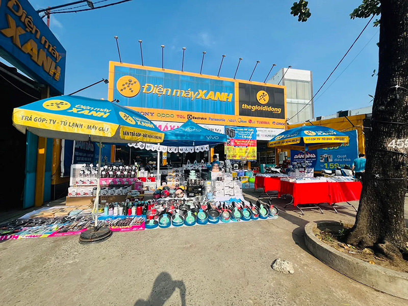 Siêu thị điện máy xanh tại Điện máy Xanh 109 Lê Văn Khương, Xã Đông Thạnh, Thành phố Hồ Chí Minh, Việt Nam