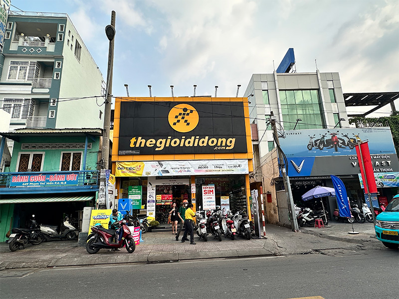 Siêu thị điện máy xanh tại Thế giới di động 651 Phạm Thế Hiển, Phường Chánh Hưng, Thành phố Hồ Chí Minh, Việt Nam