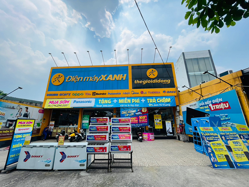 Siêu thị điện máy xanh tại Điện máy Xanh 109 Lê Văn Khương, Xã Đông Thạnh, Thành phố Hồ Chí Minh, Việt Nam