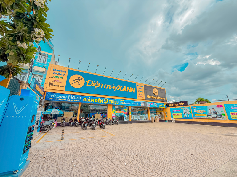 Siêu thị điện máy xanh tại Điện máy Xanh D16/40/1A Ấp 4, Xã Hưng Long, Huyện Bình Chánh, Thành phố Hồ Chí Minh, Việt Nam